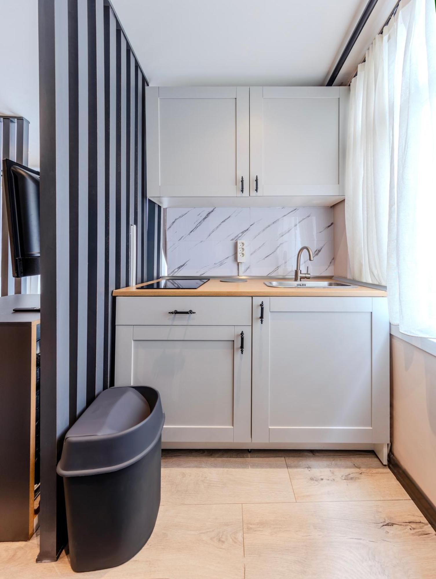 Equipment Modernist Design - In The Bosphorus - Galataport - Taksim Appartement Istanboel